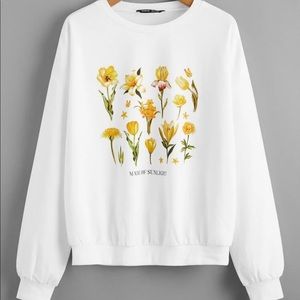 Flower crew neck